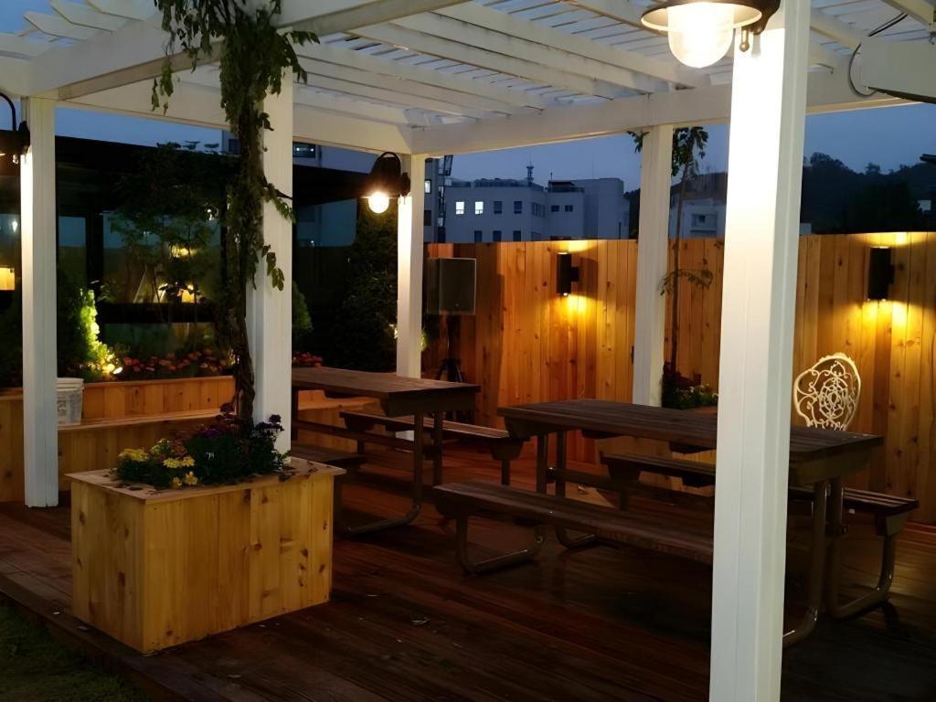 Myeongdong Mom House Hotel Seoel Buitenkant foto