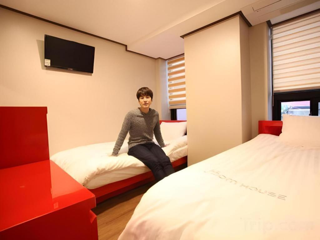 Myeongdong Mom House Hotel Seoel Buitenkant foto
