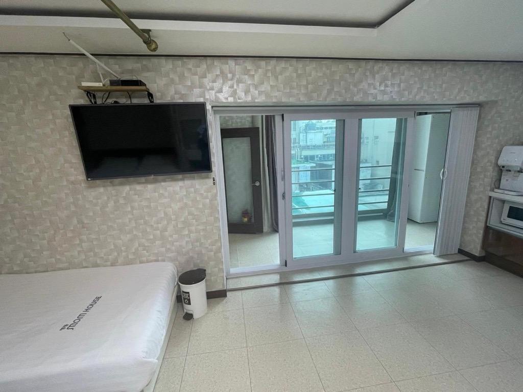 Myeongdong Mom House Hotel Seoel Buitenkant foto