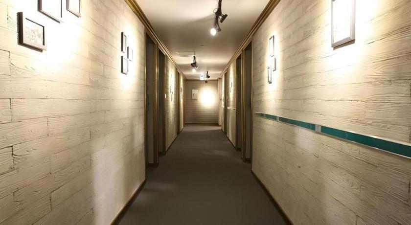 Myeongdong Mom House Hotel Seoel Buitenkant foto